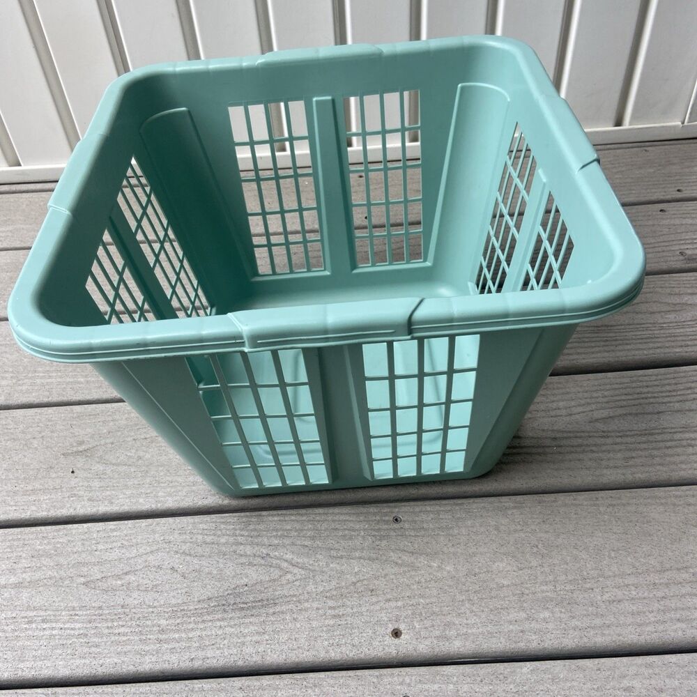 VTG 1987 Rubbermaid Laundry Basket 3/4 Bushel Model 2972  Made In USA - Picture 4 of 16